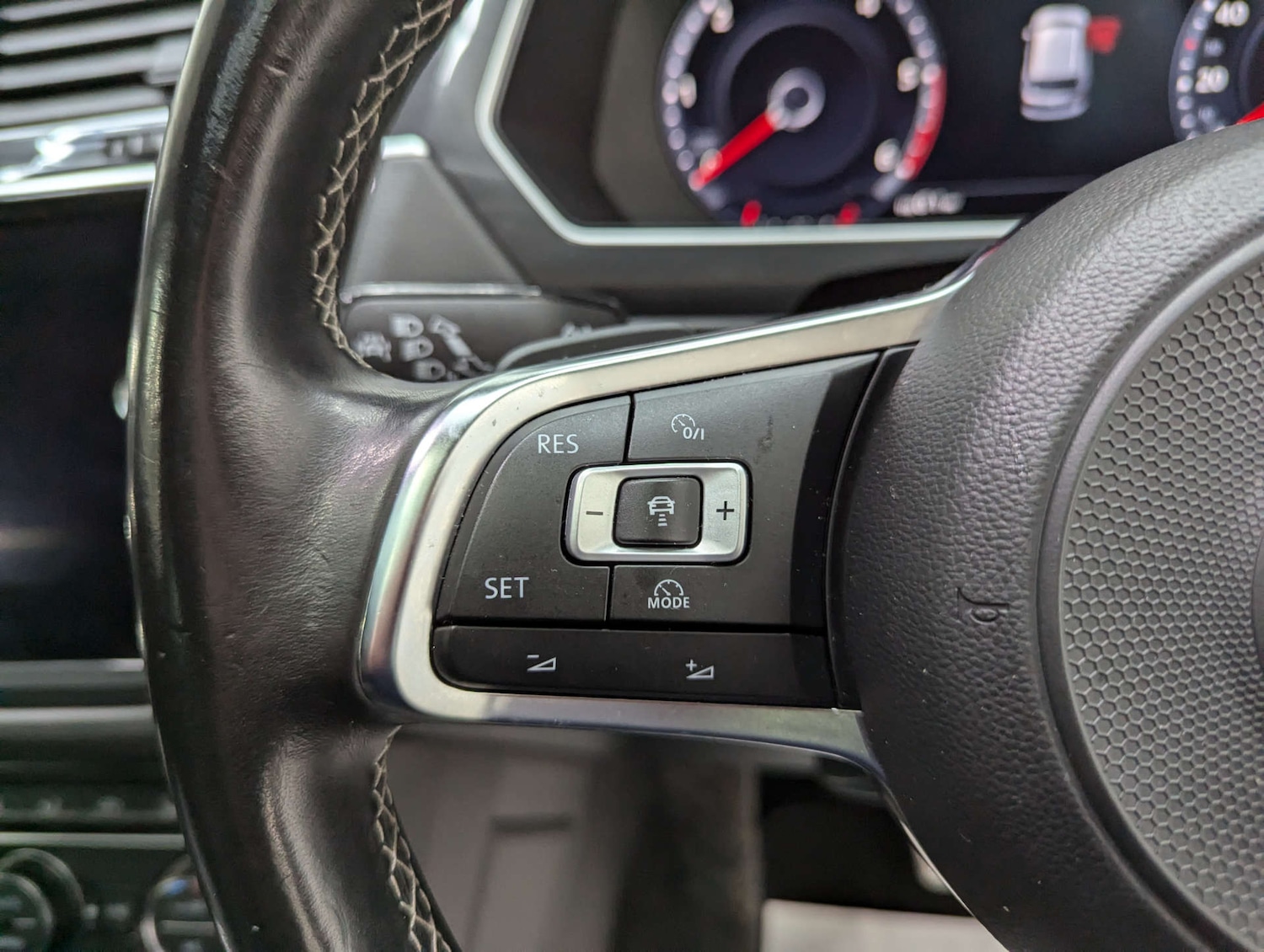 Used Volkswagen Tiguan 2016 for sale - 76940196: Photo 71