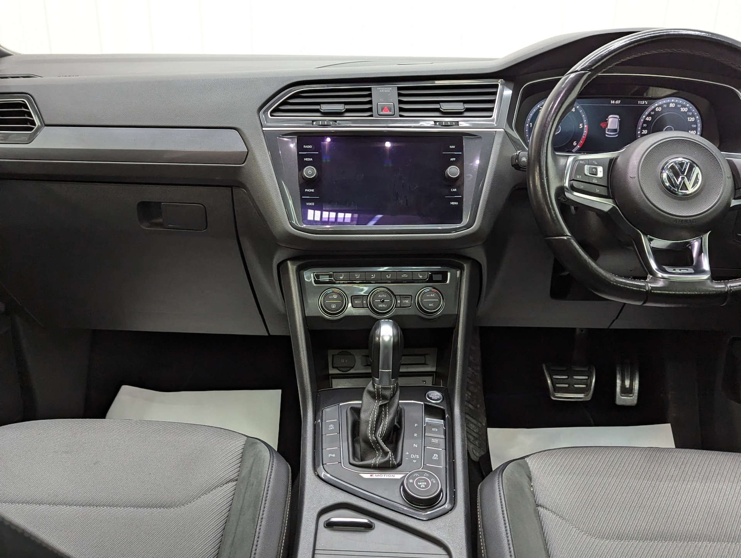 Used Volkswagen Tiguan 2016 for sale - 76940196: Photo 80