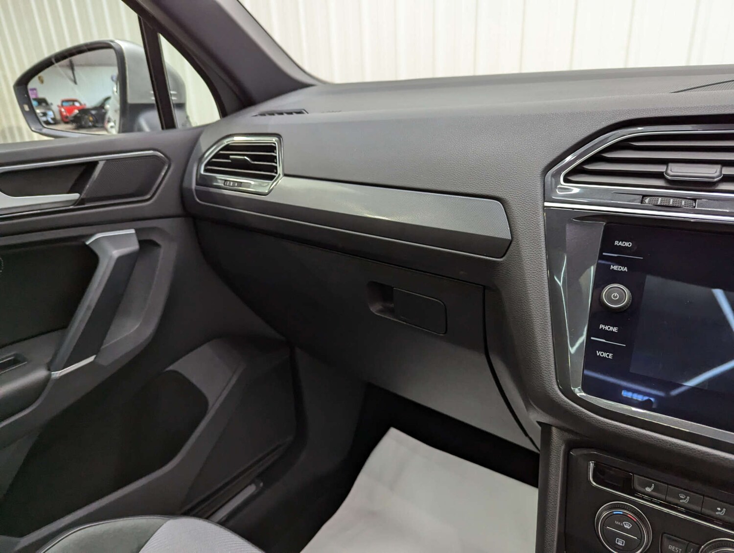 Used Volkswagen Tiguan 2016 for sale - 76940196: Photo 91