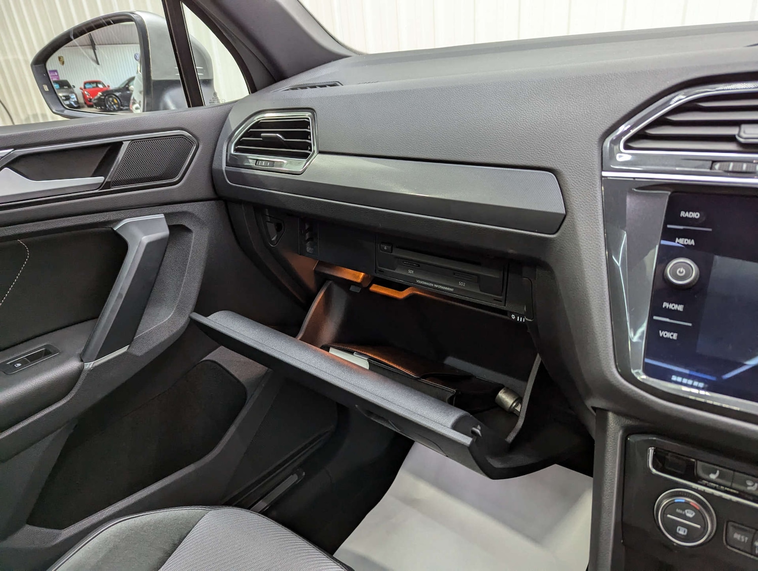 Used Volkswagen Tiguan 2016 for sale - 76940196: Photo 92