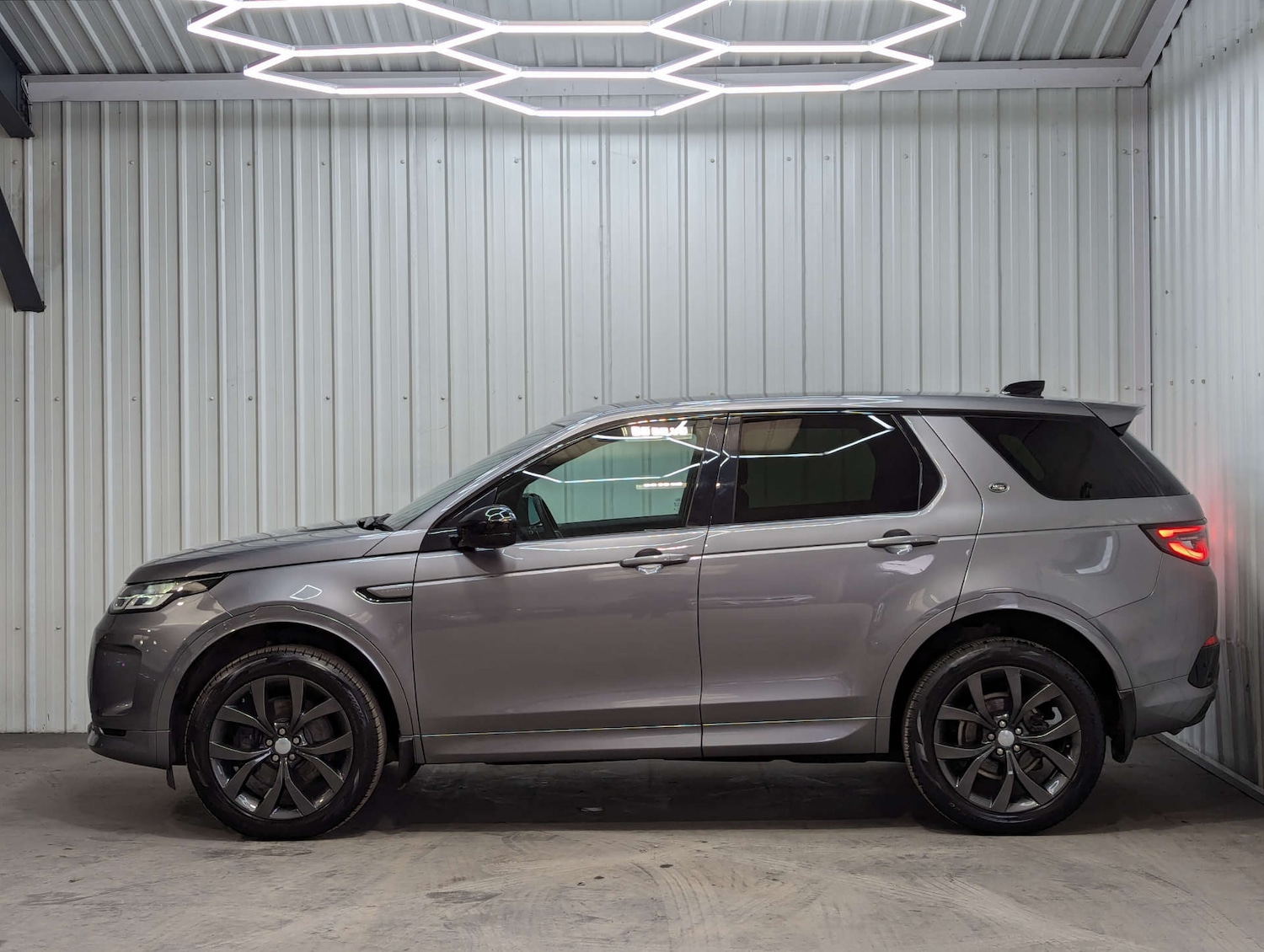 Used Land Rover Discovery Sport 2022 for sale - 77897112: Photo 14