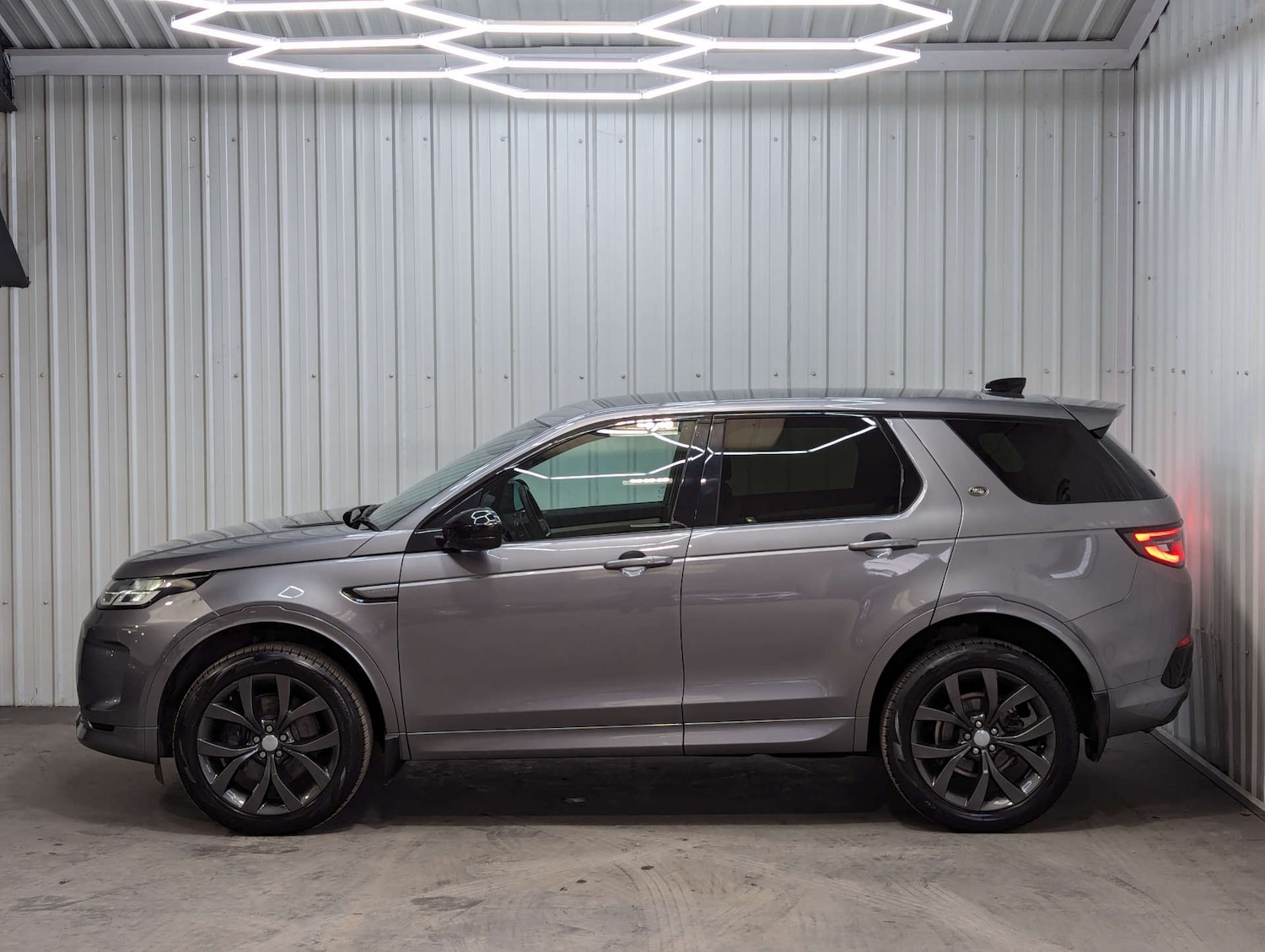 Used Land Rover Discovery Sport 2022 for sale - 77897112: Photo 15