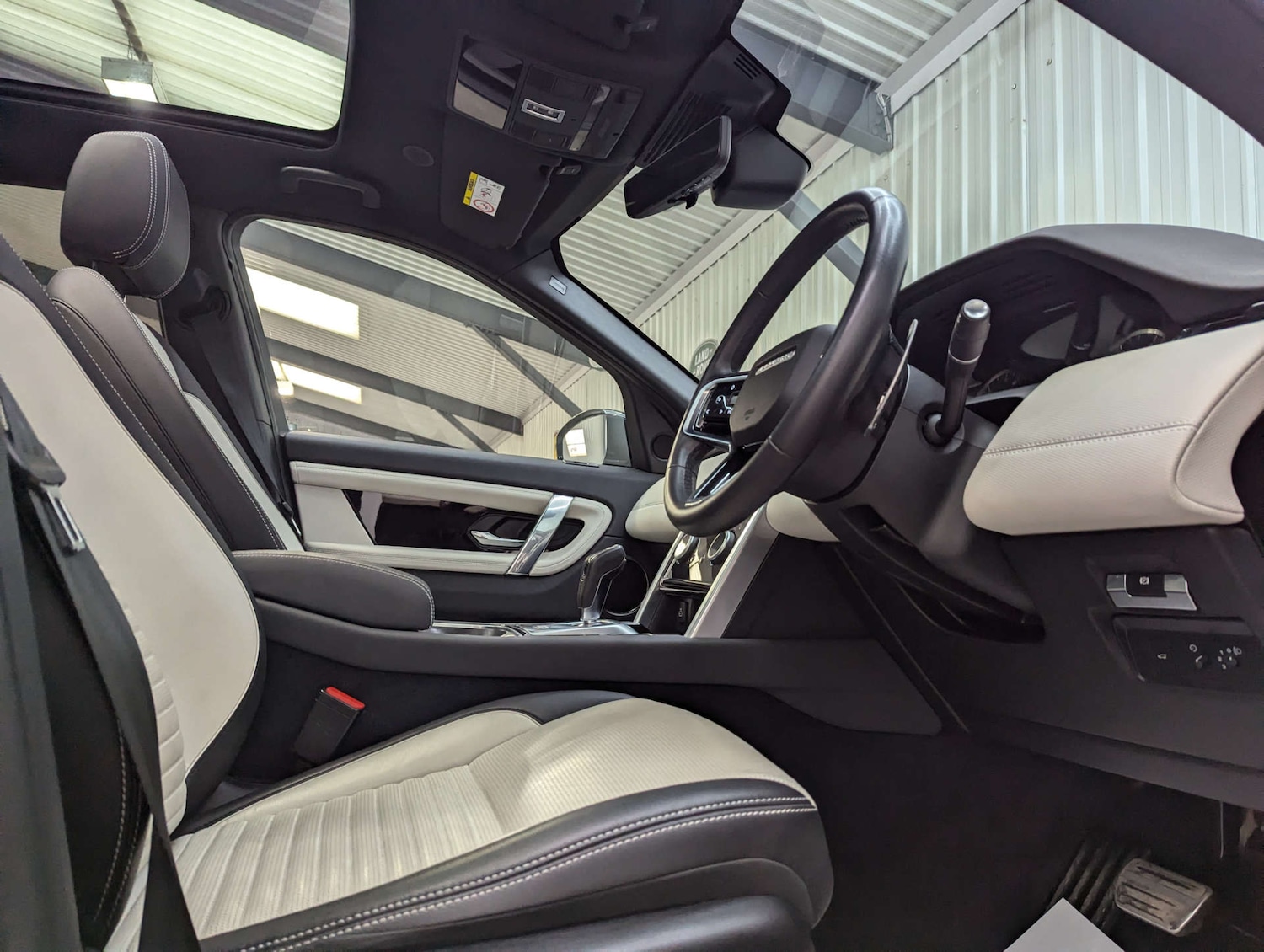 Used Land Rover Discovery Sport 2022 for sale - 77897112: Photo 46