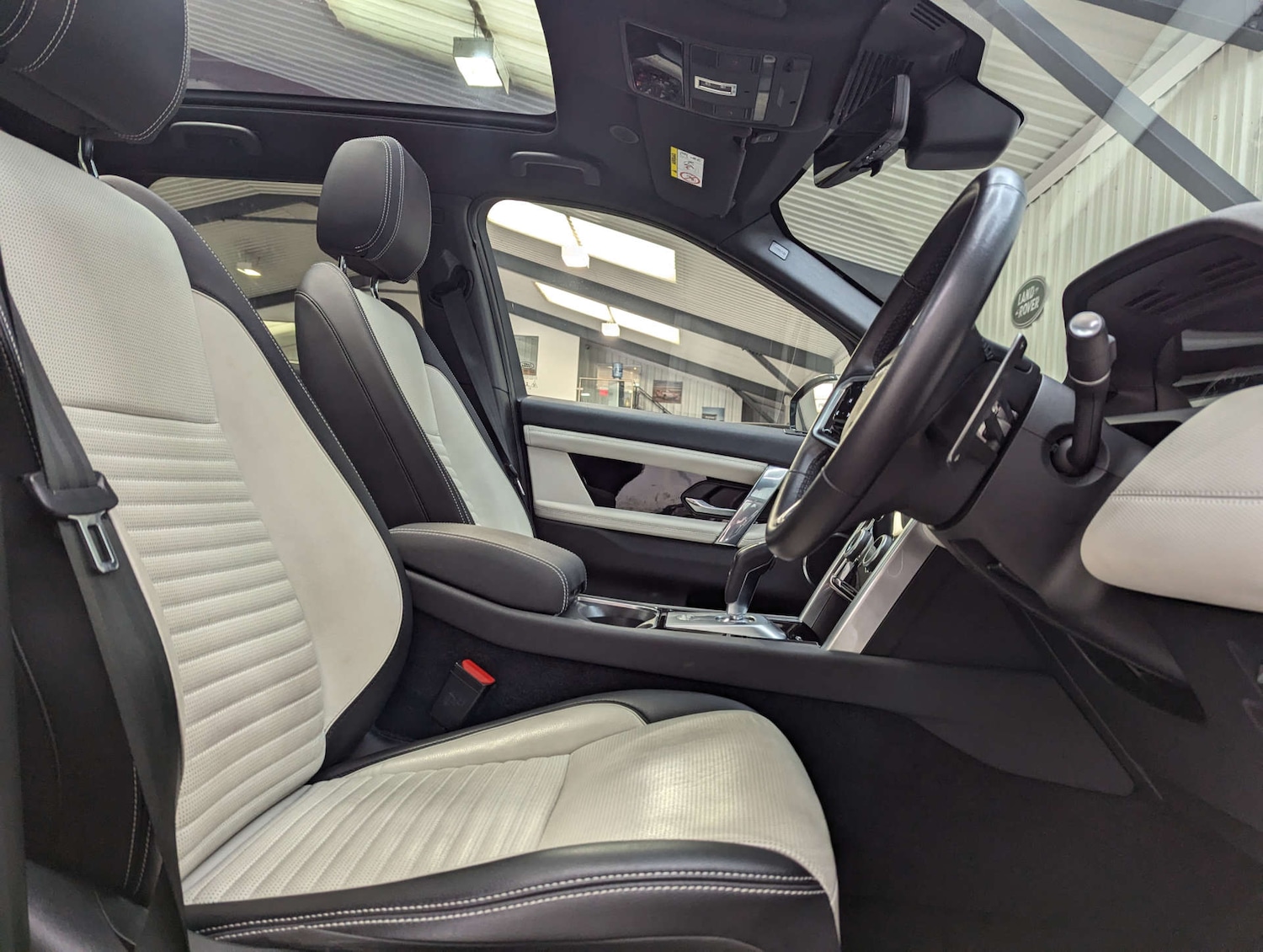 Used Land Rover Discovery Sport 2022 for sale - 77897112: Photo 49