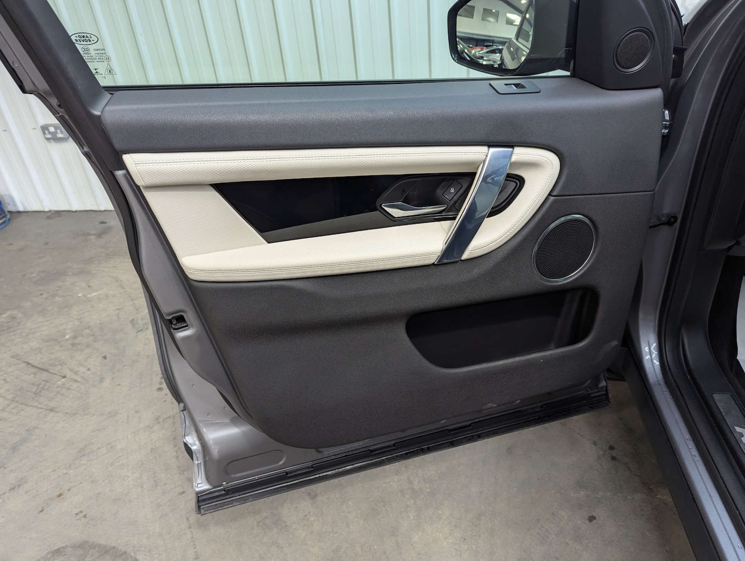 Used Land Rover Discovery Sport 2022 for sale - 77897112: Photo 55