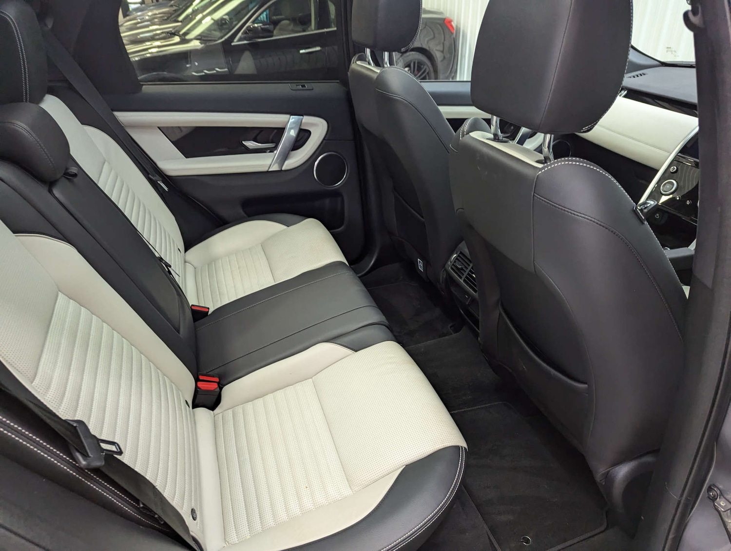 Used Land Rover Discovery Sport 2022 for sale - 77897112: Photo 57