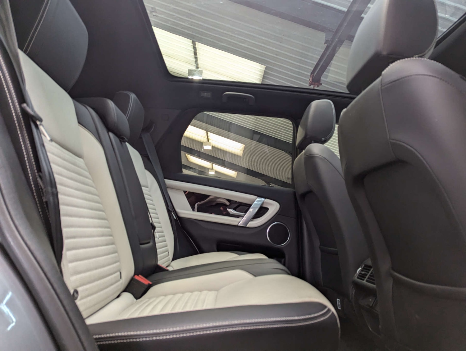 Used Land Rover Discovery Sport 2022 for sale - 77897112: Photo 60