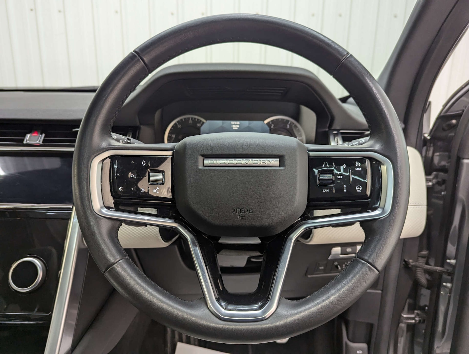 Used Land Rover Discovery Sport 2022 for sale - 77897112: Photo 75