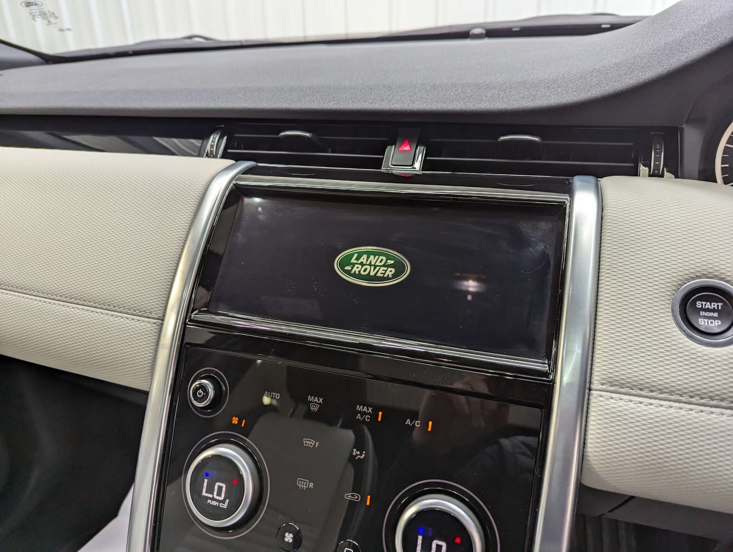 Used Land Rover Discovery Sport 2022 for sale - 77897112: Photo 85