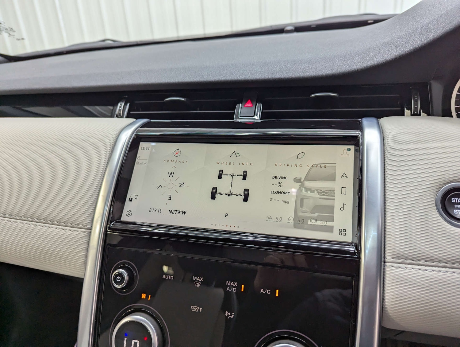 Used Land Rover Discovery Sport 2022 for sale - 77897112: Photo 92