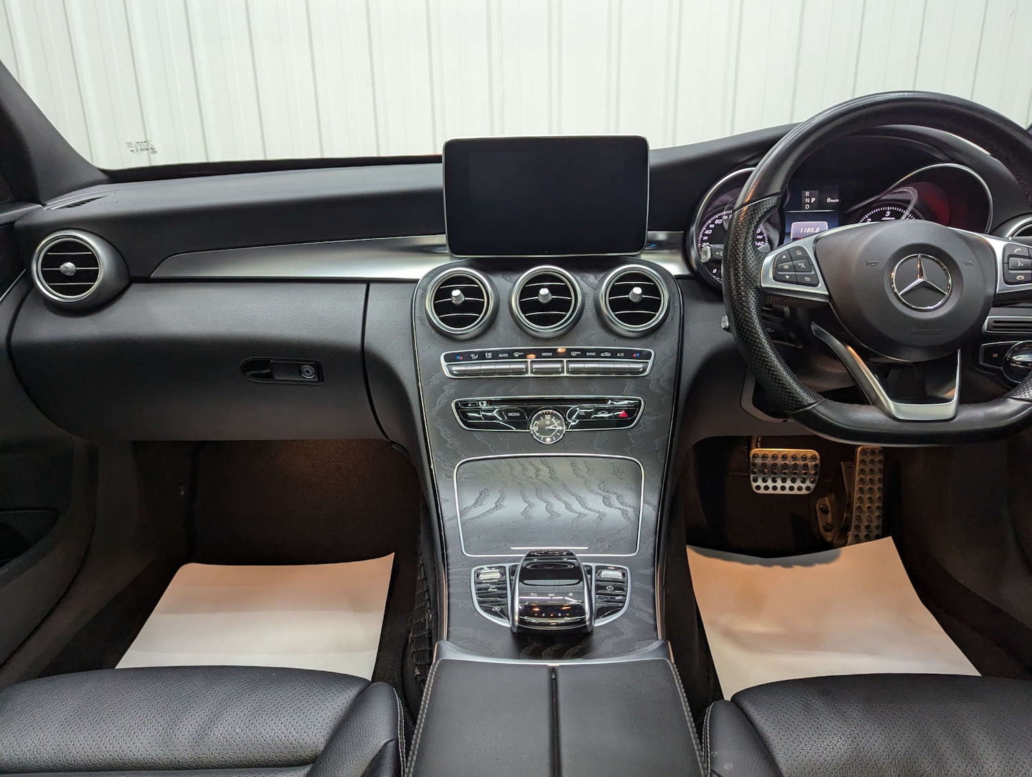 Used Mercedes-Benz C Class 2018 for sale - 76600821: Photo 70