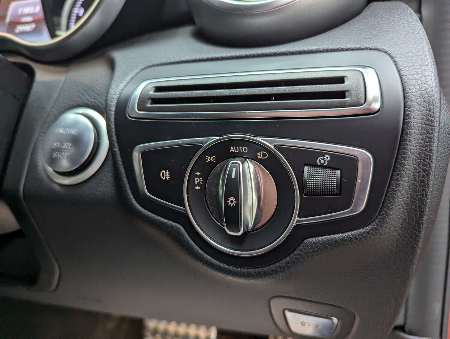 Used Mercedes-Benz C Class 2018 for sale - 76600821: Photo 81