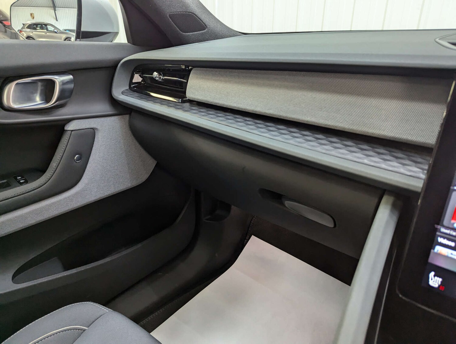 Used Polestar Polestar 2 2022 for sale - 77319053: Photo 82