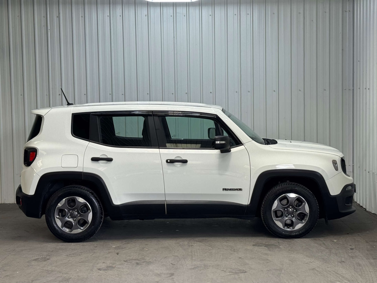 Used Jeep Renegade 2016 for sale - 76278474: Photo 13