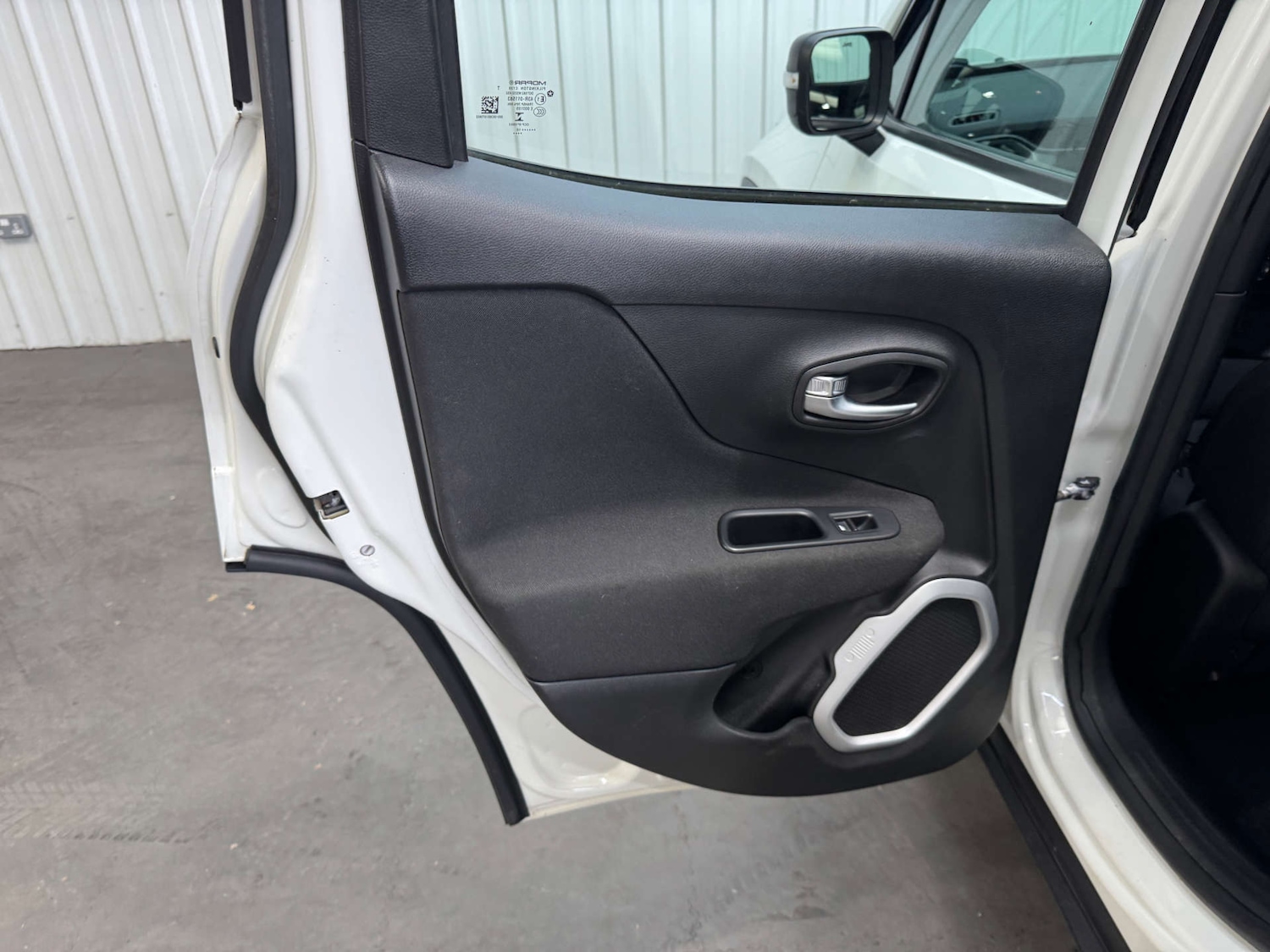 Used Jeep Renegade 2016 for sale - 76278474: Photo 70