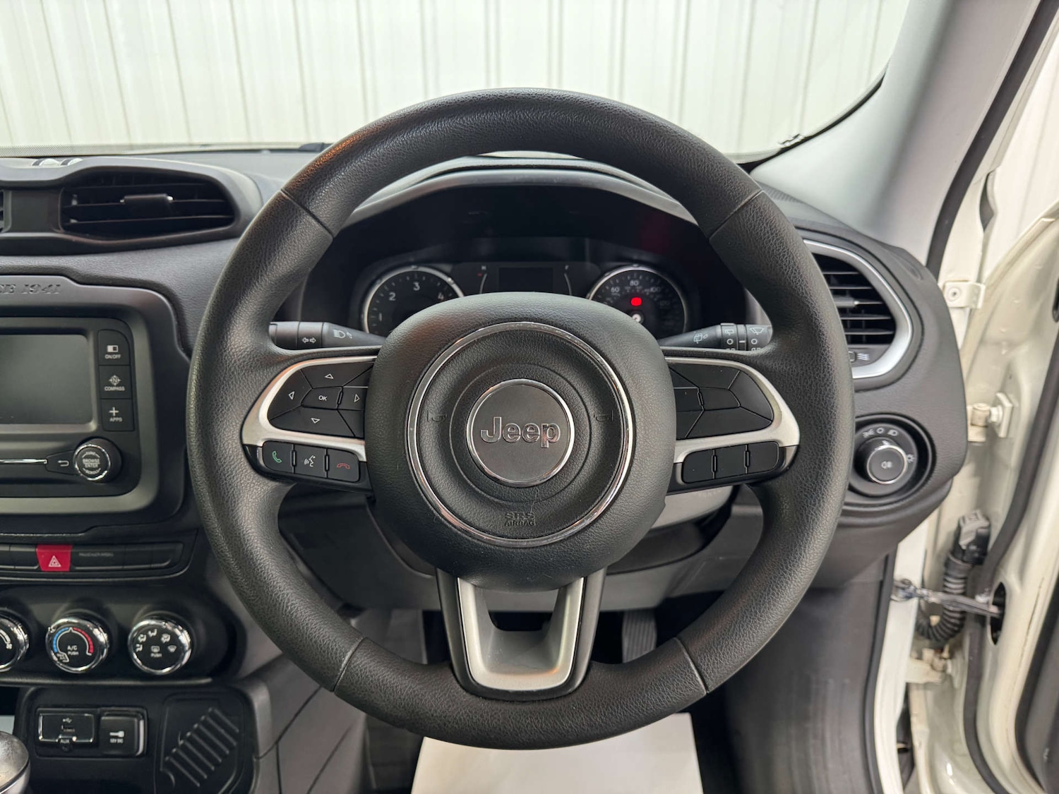 Used Jeep Renegade 2016 for sale - 76278474: Photo 74