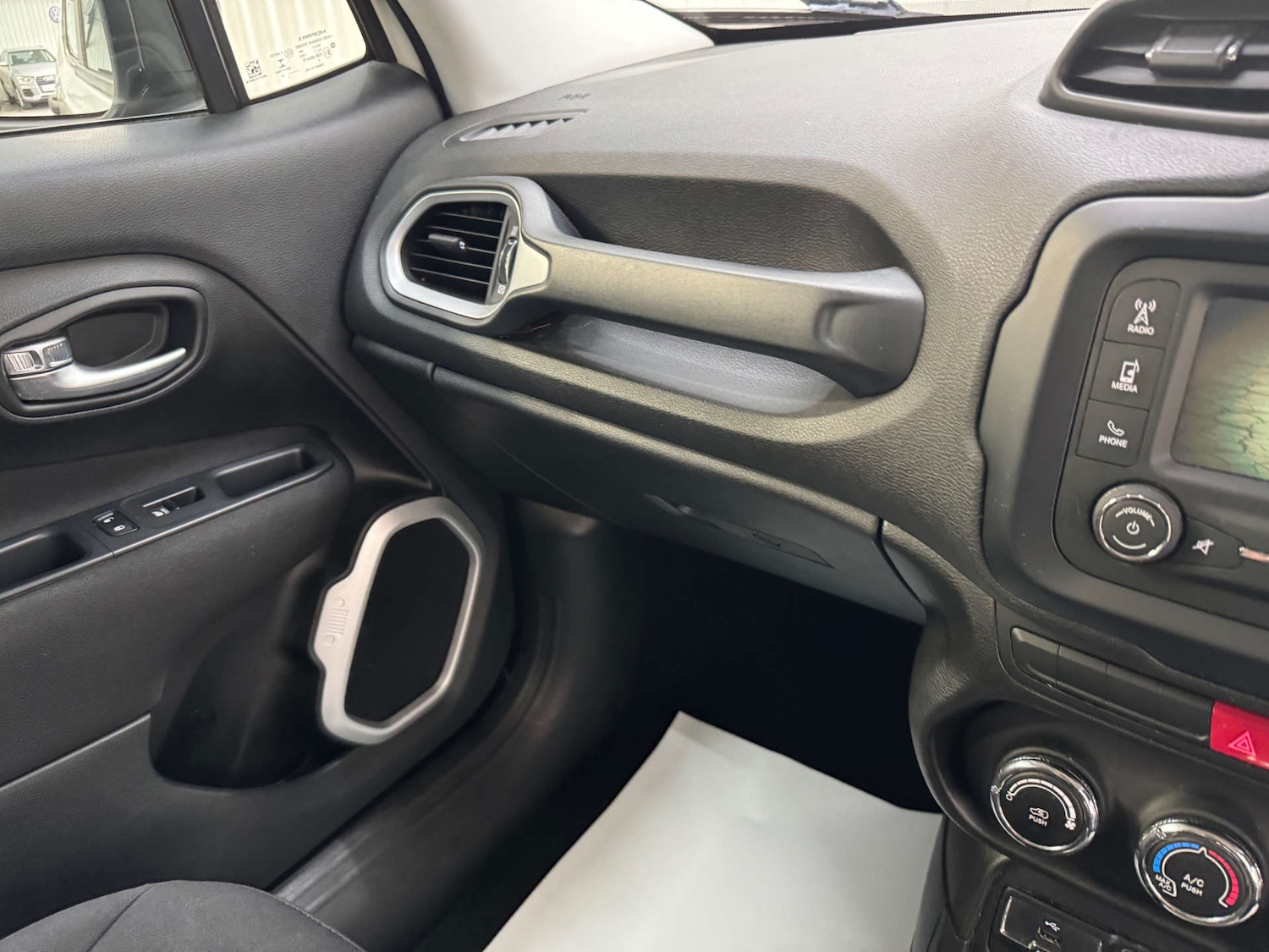 Used Jeep Renegade 2016 for sale - 76278474: Photo 91