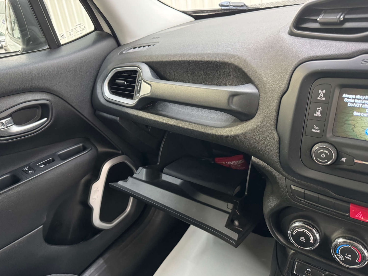Used Jeep Renegade 2016 for sale - 76278474: Photo 92