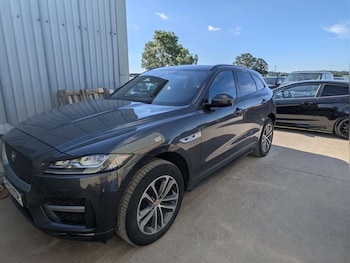 Used Jaguar F-Pace 2017 for sale - 78998065: Photo
