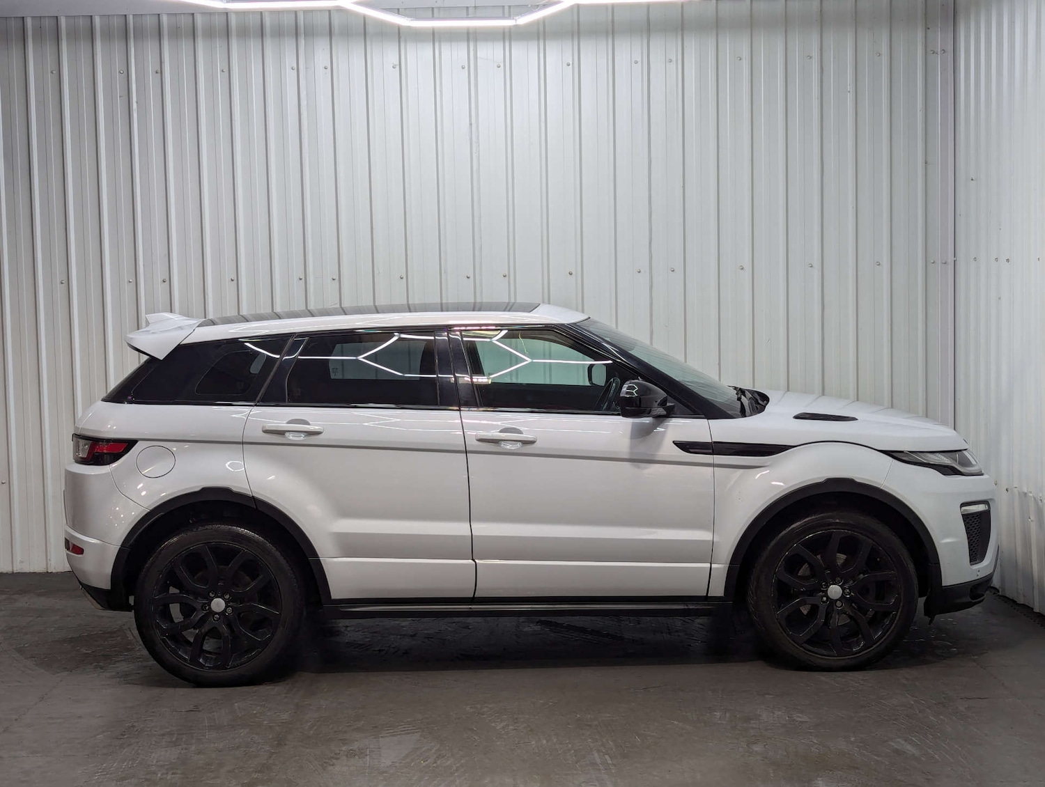Used Land Rover Range Rover Evoque 2017 for sale - 76096895: Photo 14