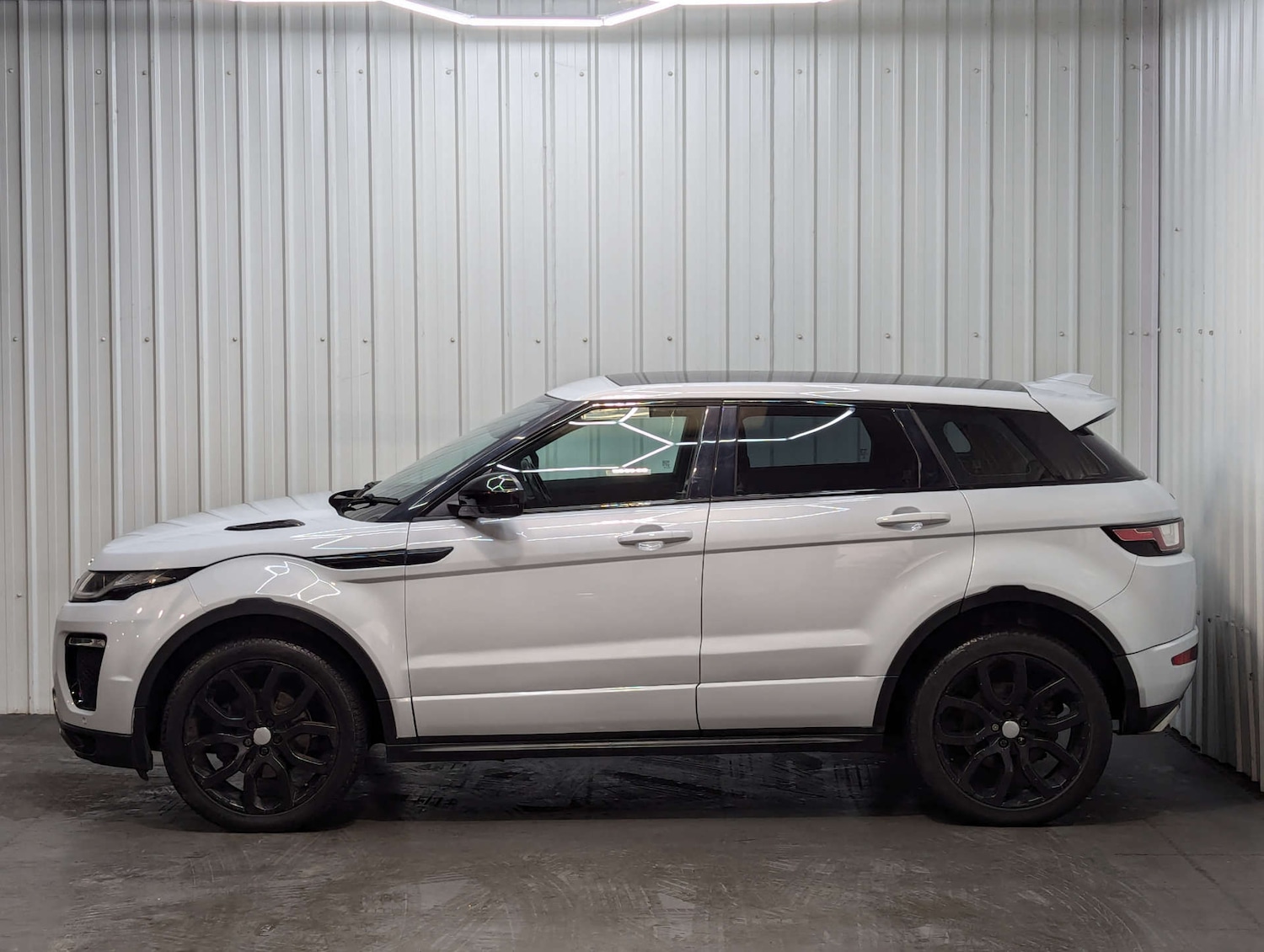 Used Land Rover Range Rover Evoque 2017 for sale - 76096895: Photo 17