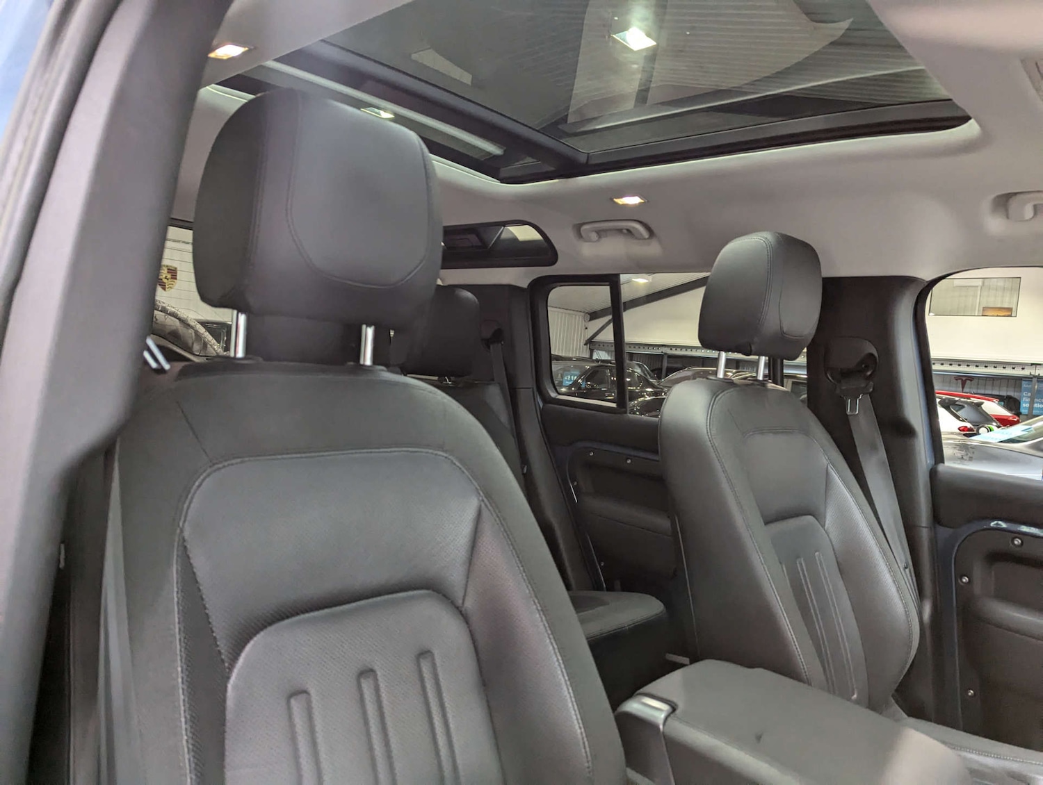 Used Land Rover Defender 2020 for sale - 77567356: Photo 50