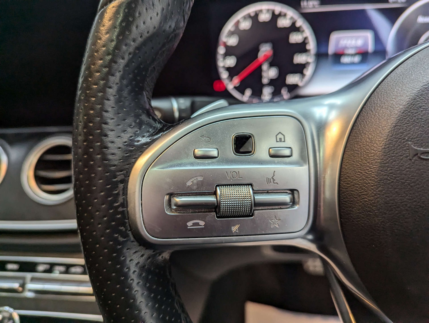 Used Mercedes-Benz E Class 2020 for sale - 77375820: Photo 70