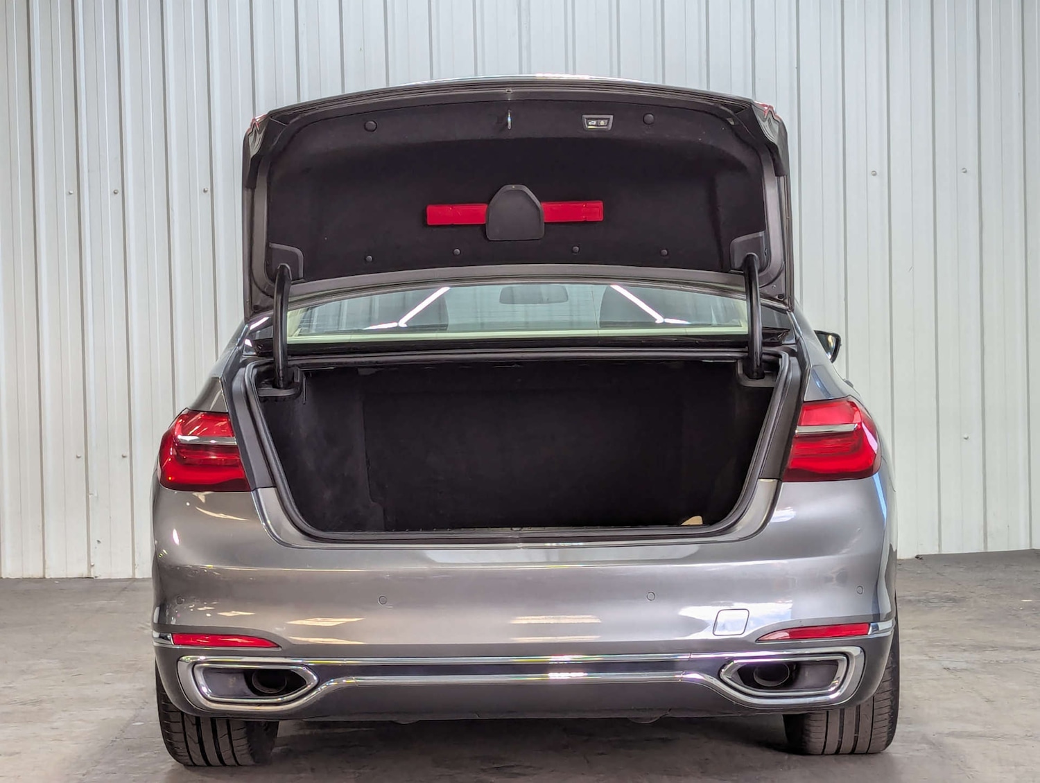 Used BMW 7 Series 2017 for sale - 76971074: Photo 38