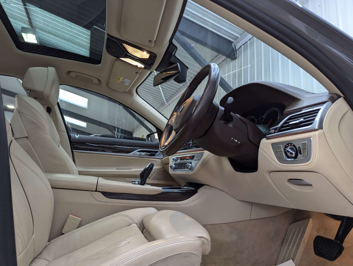 Used BMW 7 Series 2017 for sale - 76971074: Photo 43