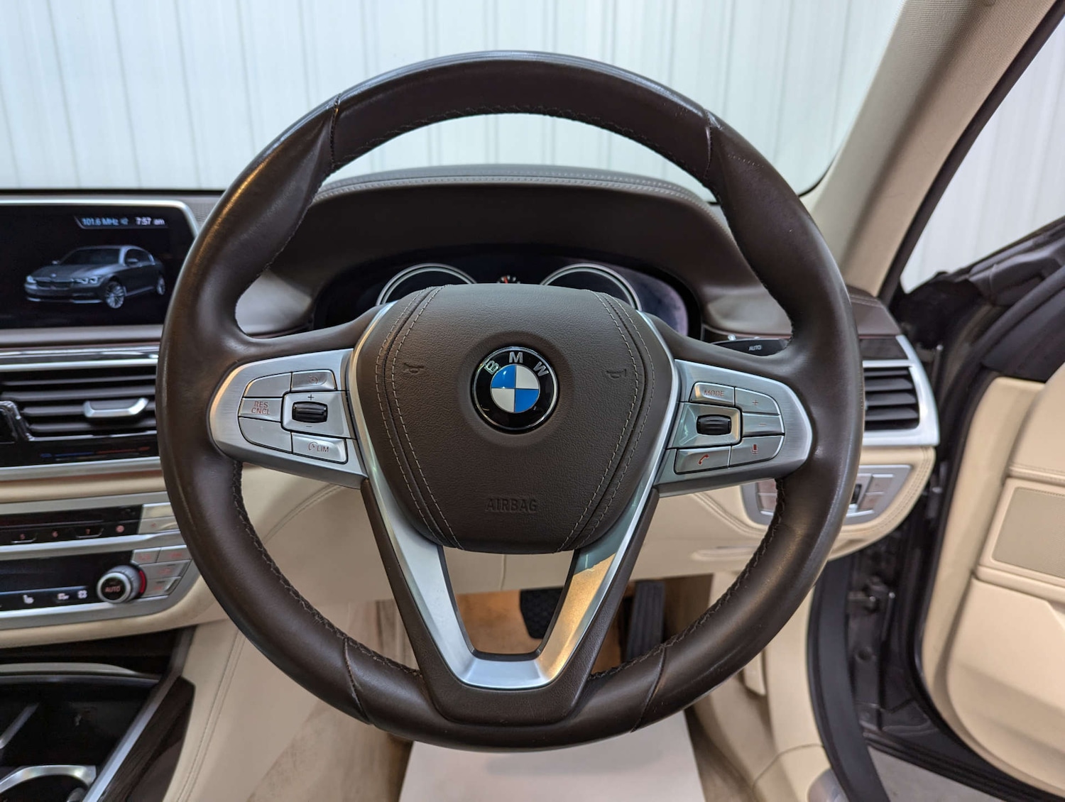 Used BMW 7 Series 2017 for sale - 76971074: Photo 67
