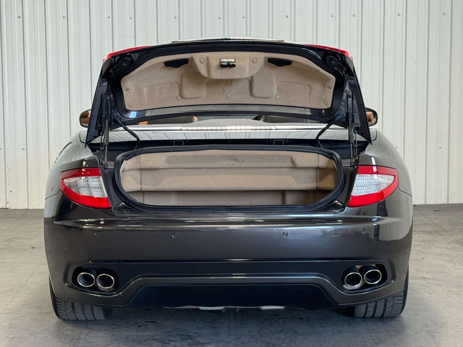 Used Maserati GranCabrio 2010 for sale - 76486568: Photo 44