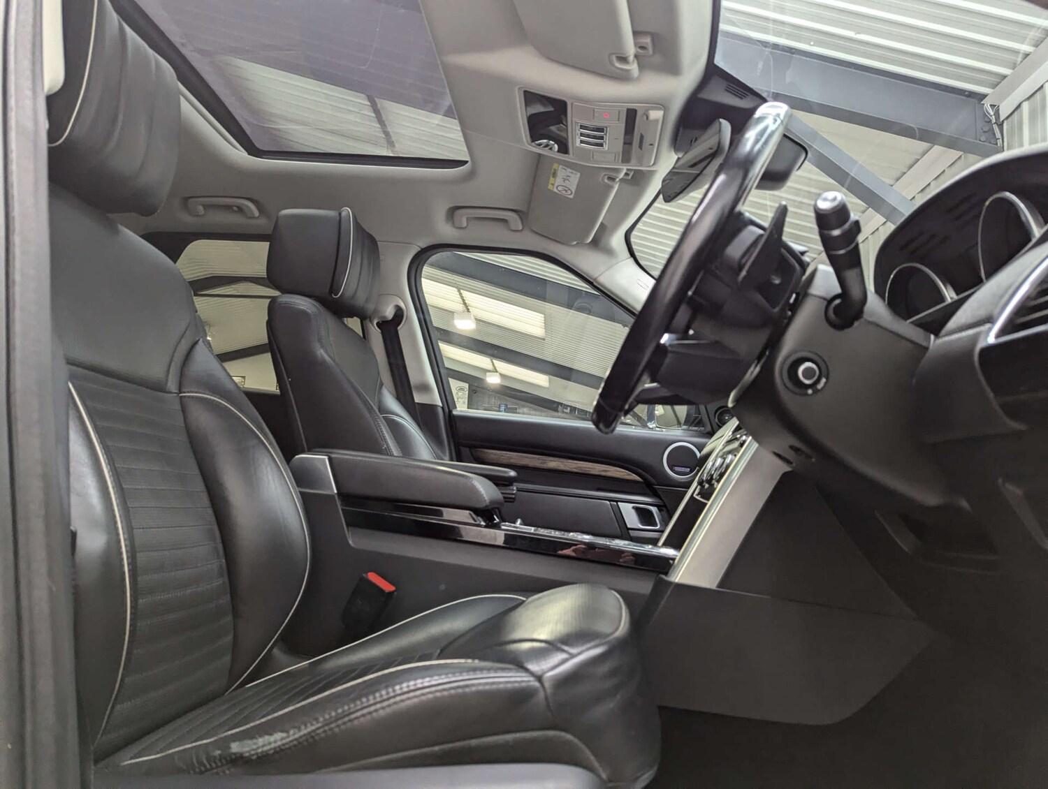 Used Land Rover Discovery 2017 for sale - 76511113: Photo 51