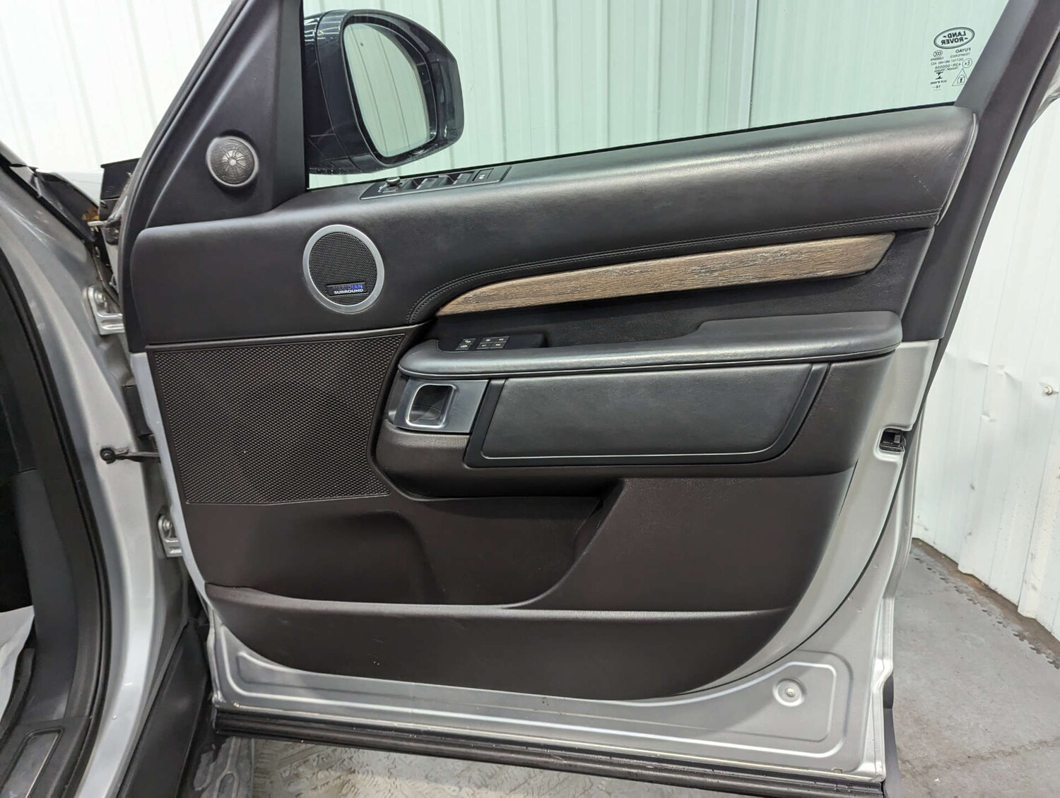 Used Land Rover Discovery 2017 for sale - 76511113: Photo 52