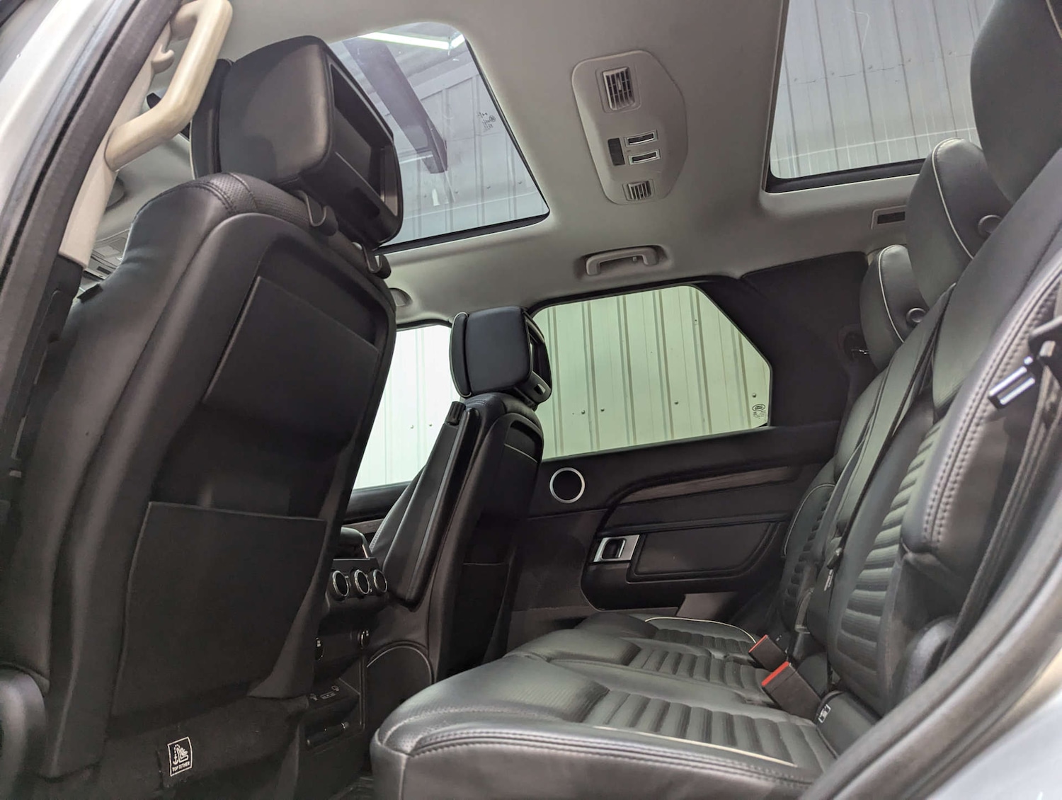 Used Land Rover Discovery 2017 for sale - 76511113: Photo 66