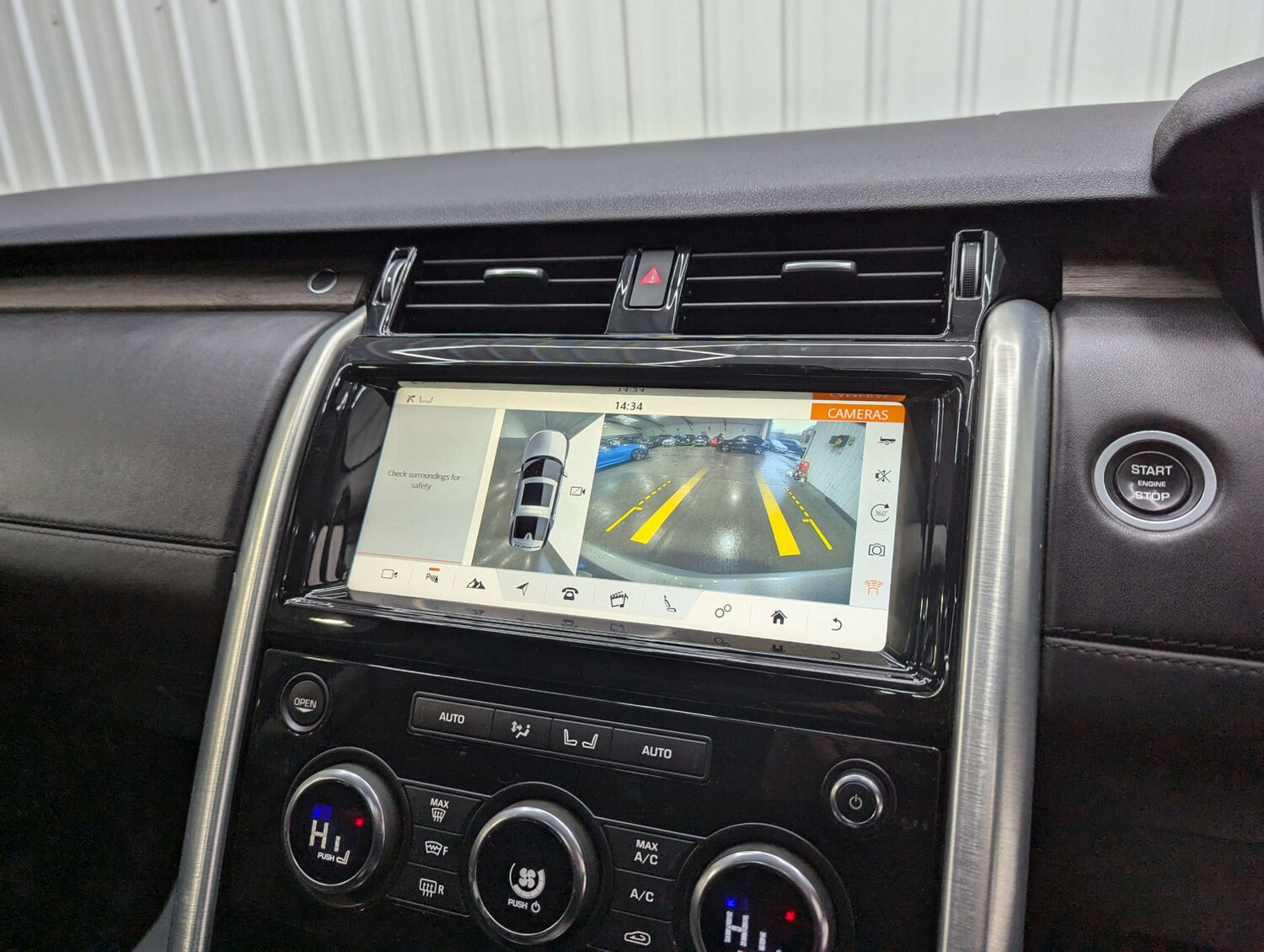 Used Land Rover Discovery 2017 for sale - 76511113: Photo 92