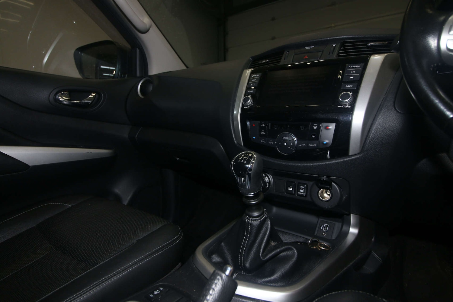 Used Nissan Navara 2021 for sale - 76363683: Photo 11