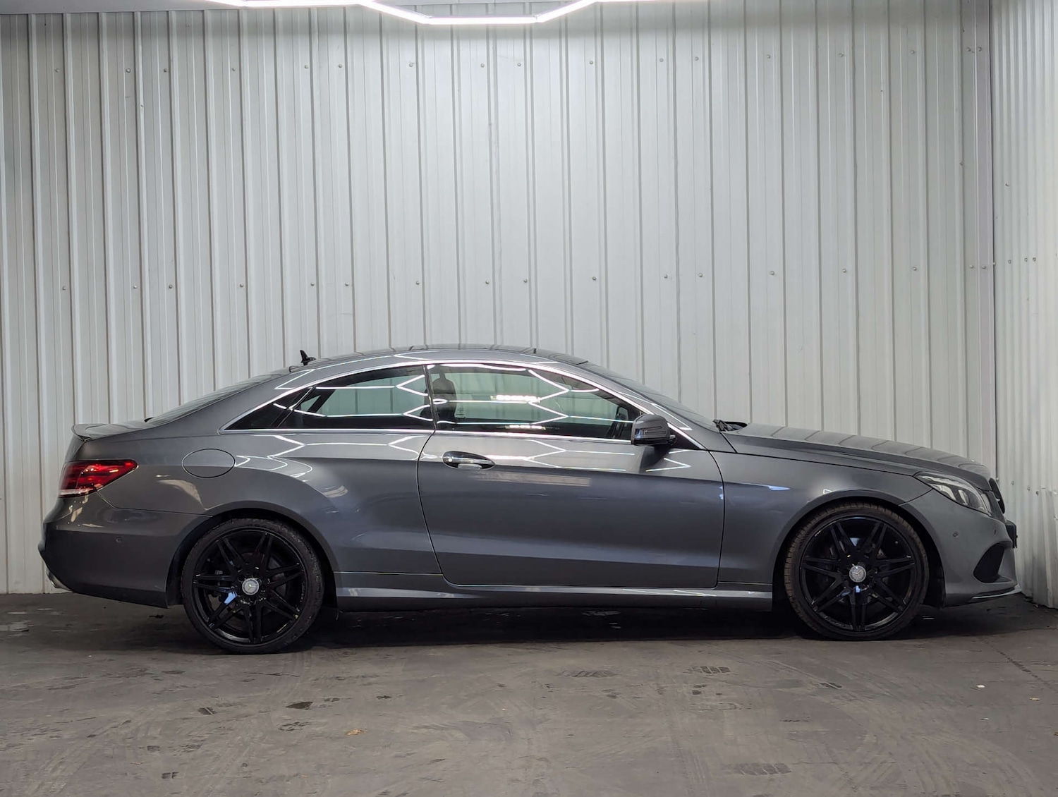 Used Mercedes-Benz E Class 2017 for sale - 76600726: Photo 29