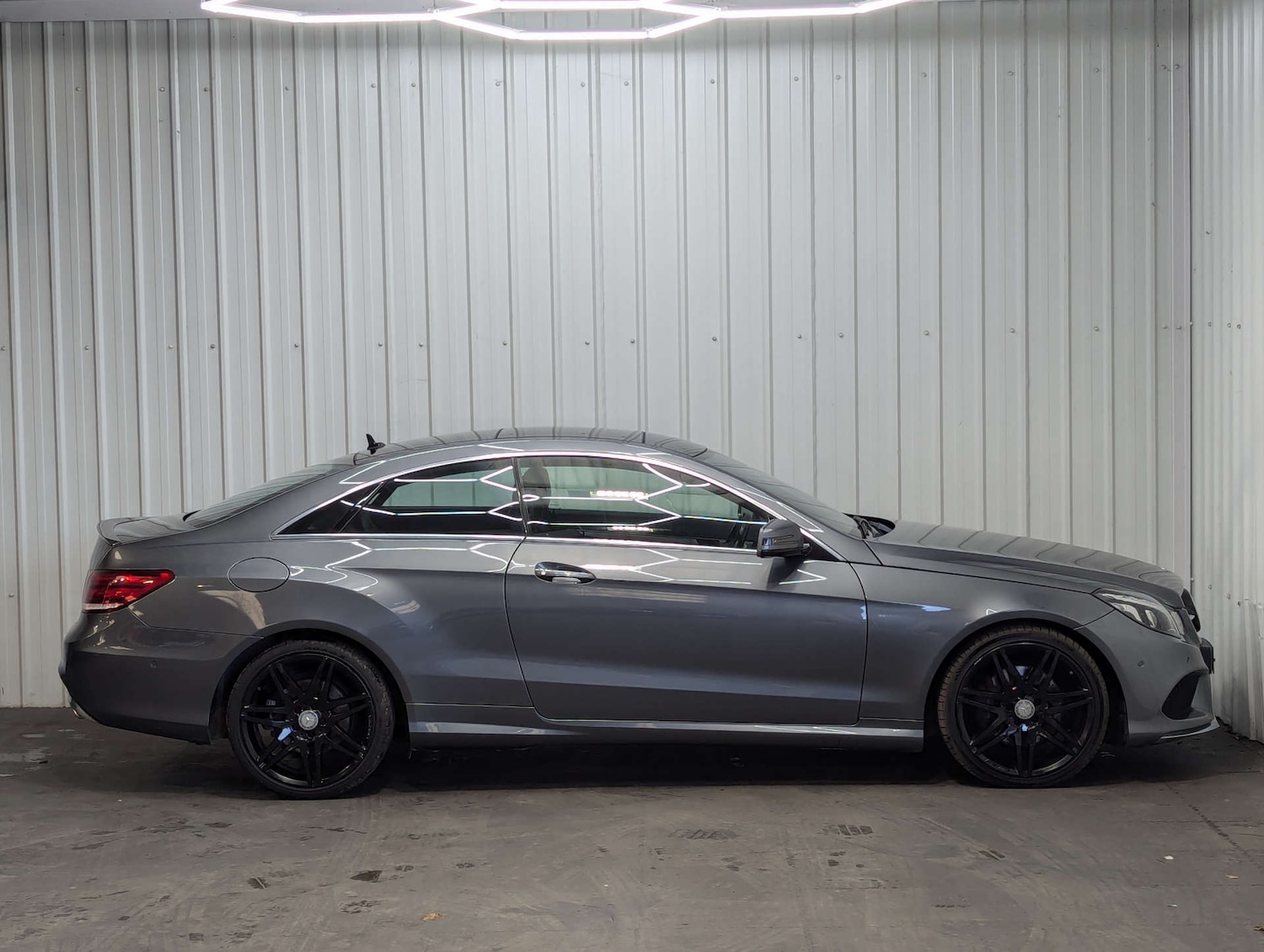 Used Mercedes-Benz E Class 2017 for sale - 76600726: Photo 30