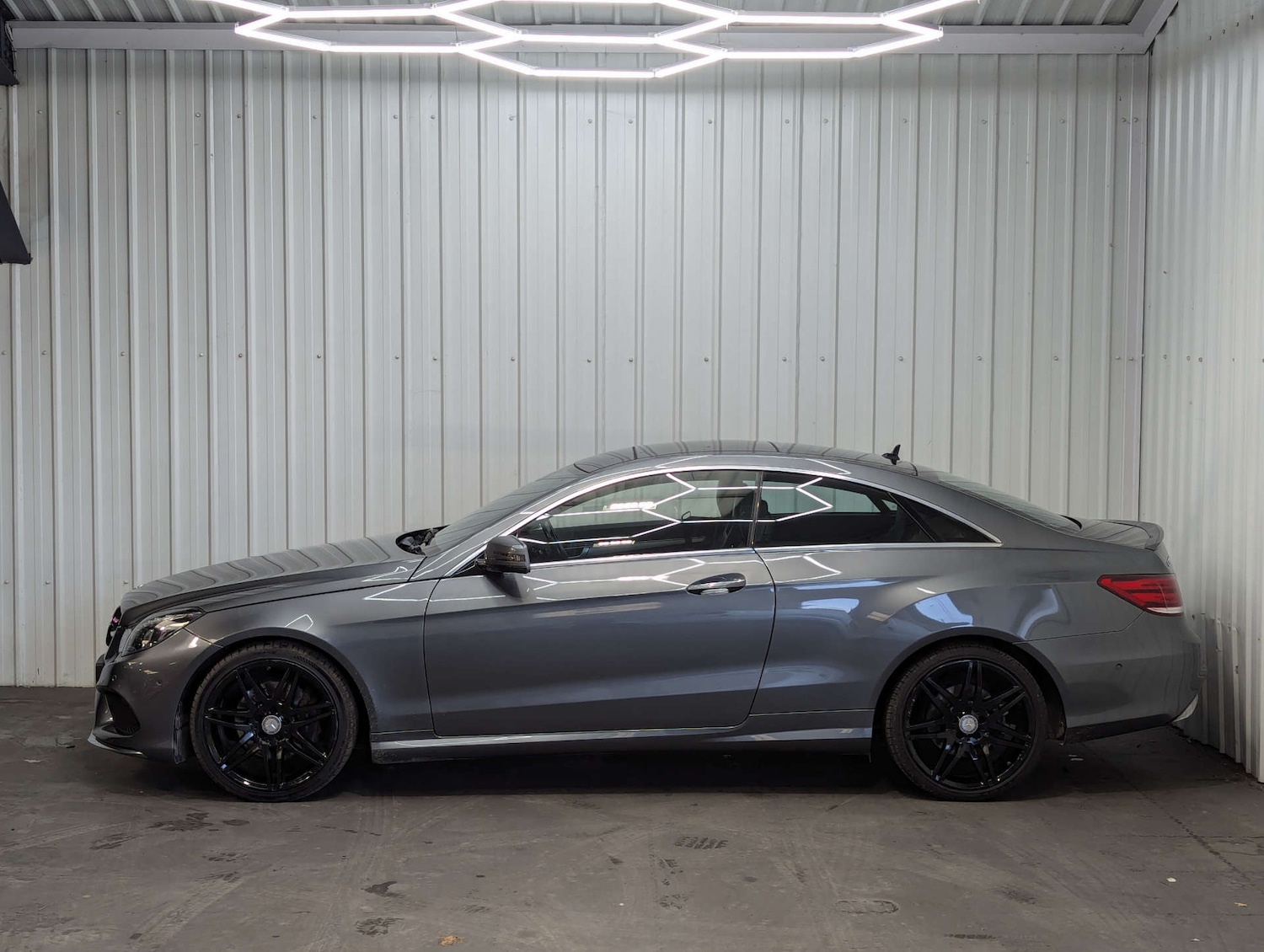 Used Mercedes-Benz E Class 2017 for sale - 76600726: Photo 6