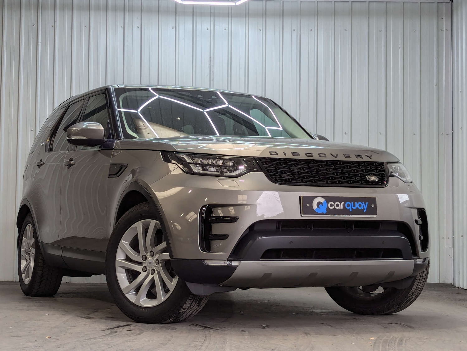 Used Land Rover Discovery 2017 for sale - 76449770: Photo 4