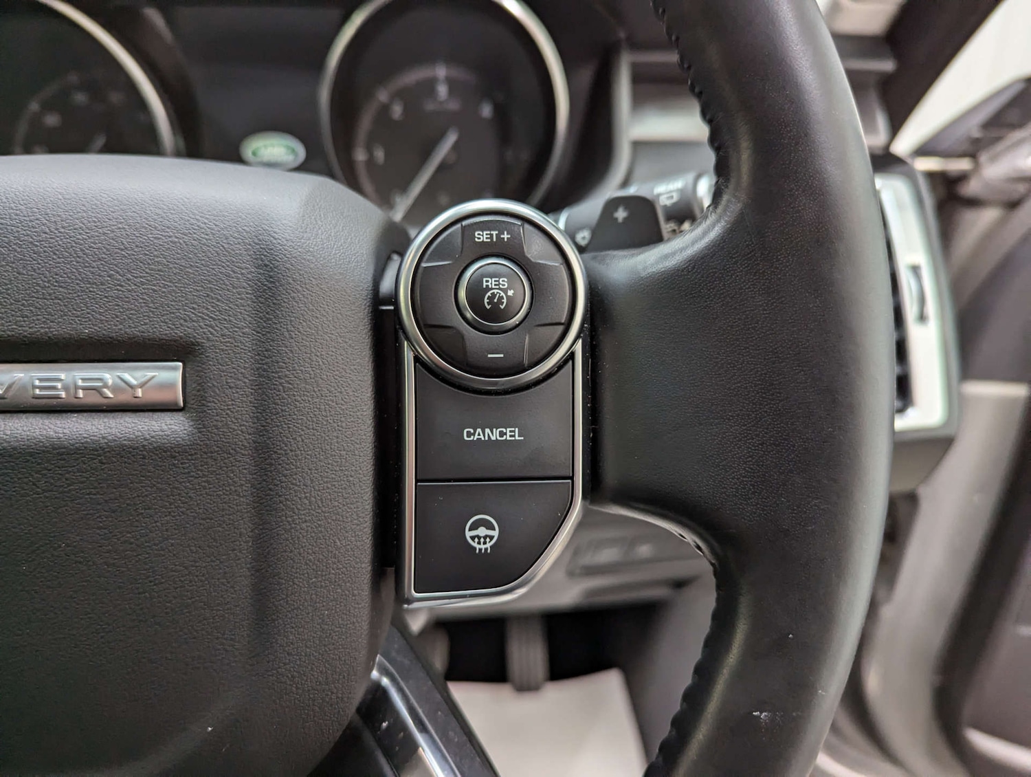 Used Land Rover Discovery 2017 for sale - 76449770: Photo 79