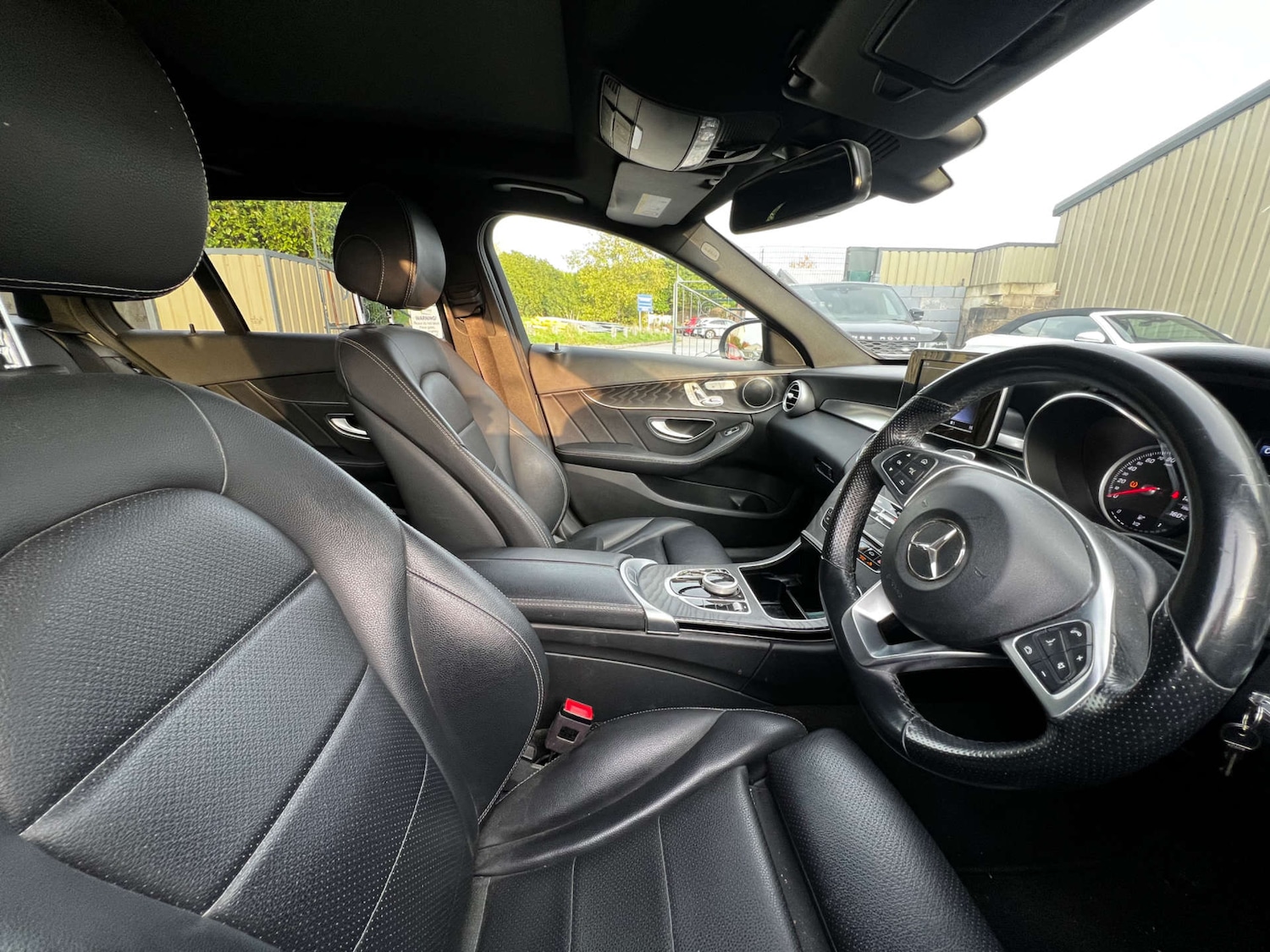 Used Mercedes-Benz C Class 2018 for sale - 76640021: Photo 4