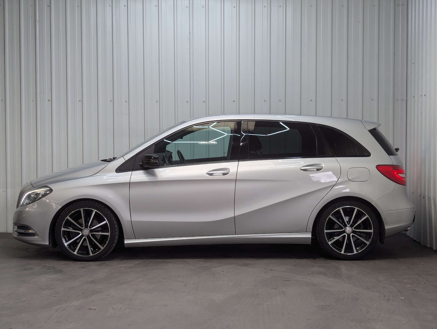 Used Mercedes-Benz B Class 2014 for sale - 76347363: Photo 13