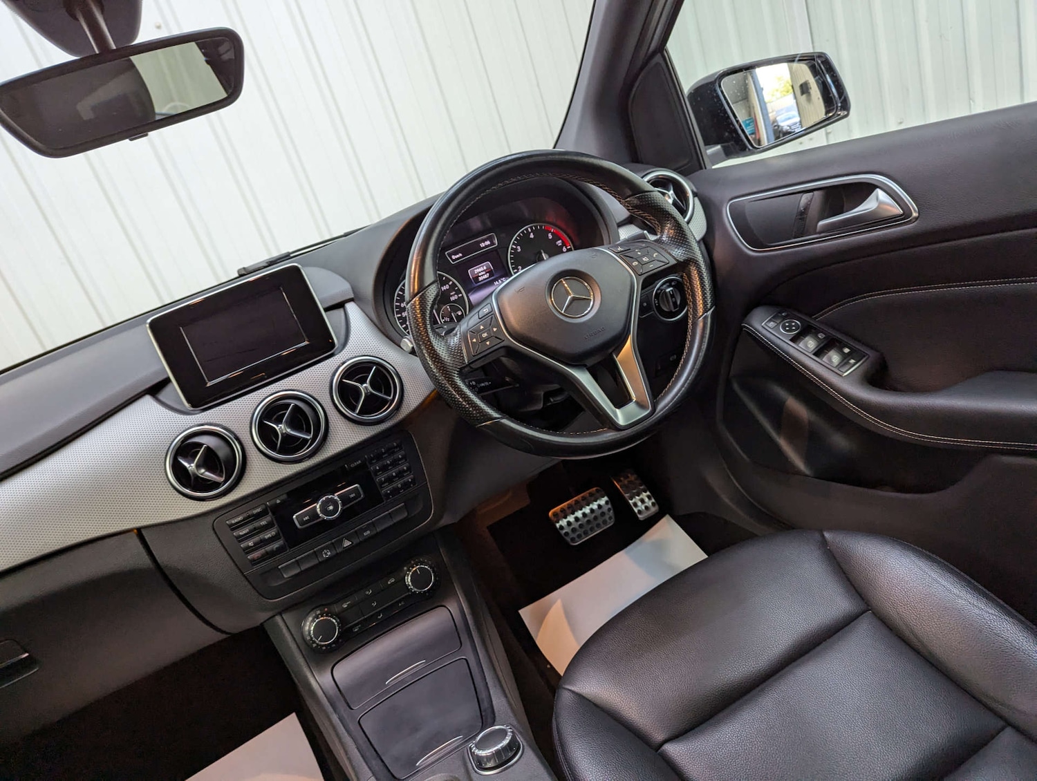 Used Mercedes-Benz B Class 2014 for sale - 76347363: Photo 77