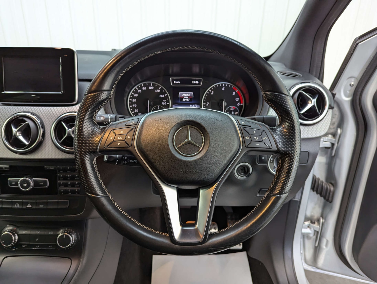 Used Mercedes-Benz B Class 2014 for sale - 76347363: Photo 79