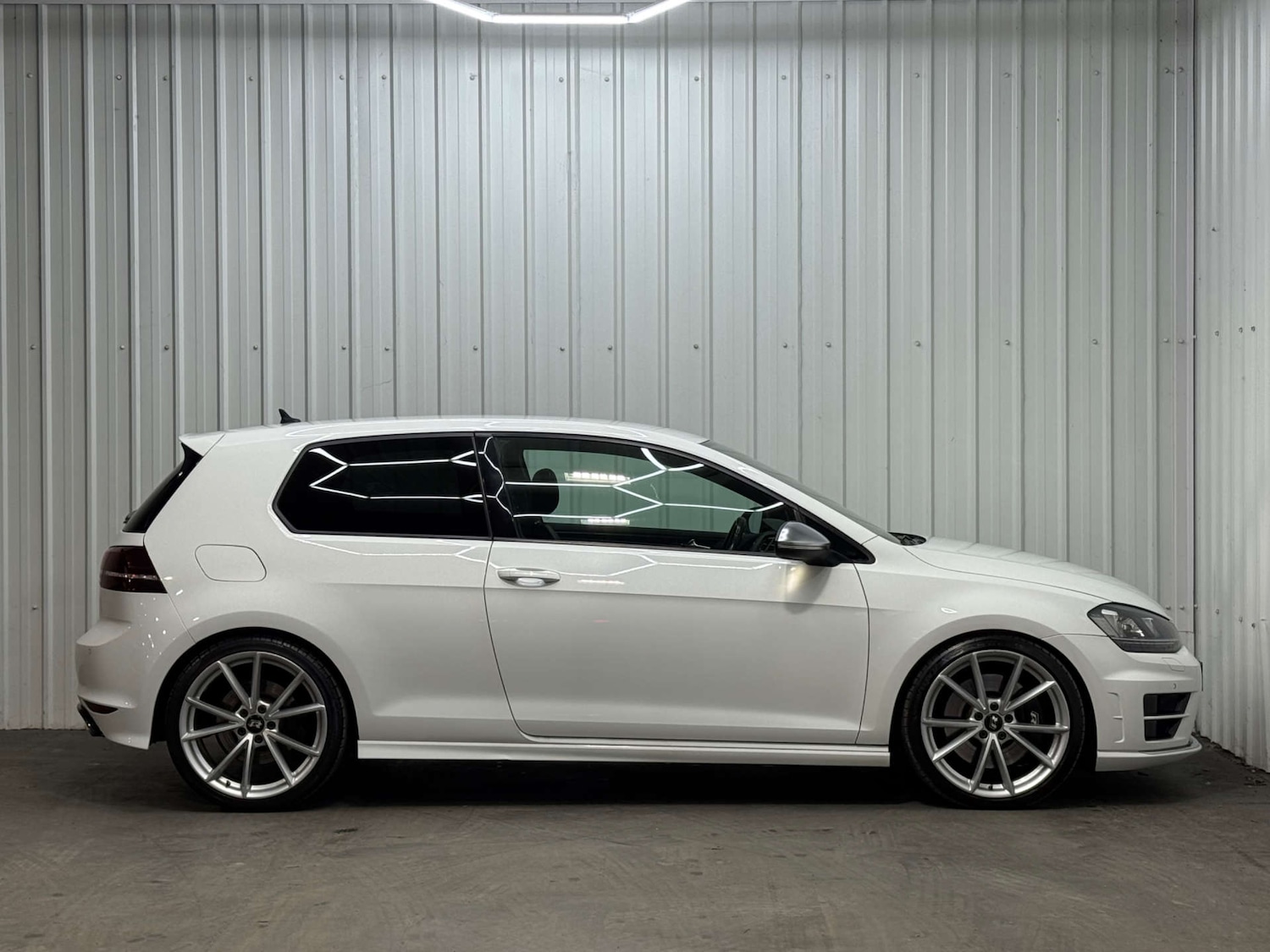 Used Volkswagen Golf 2017 for sale - 76670474: Photo 13