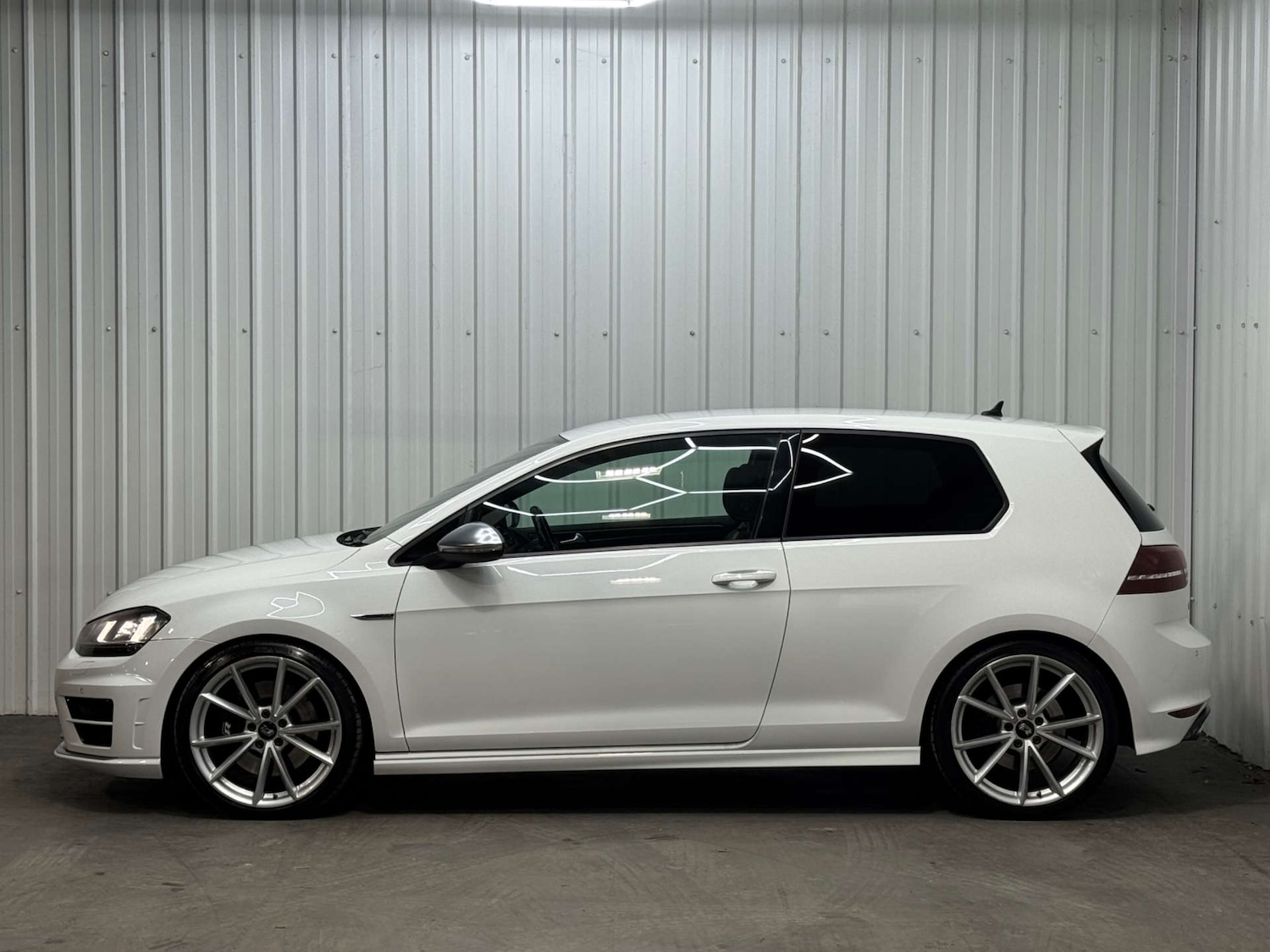 Used Volkswagen Golf 2017 for sale - 76670474: Photo 15