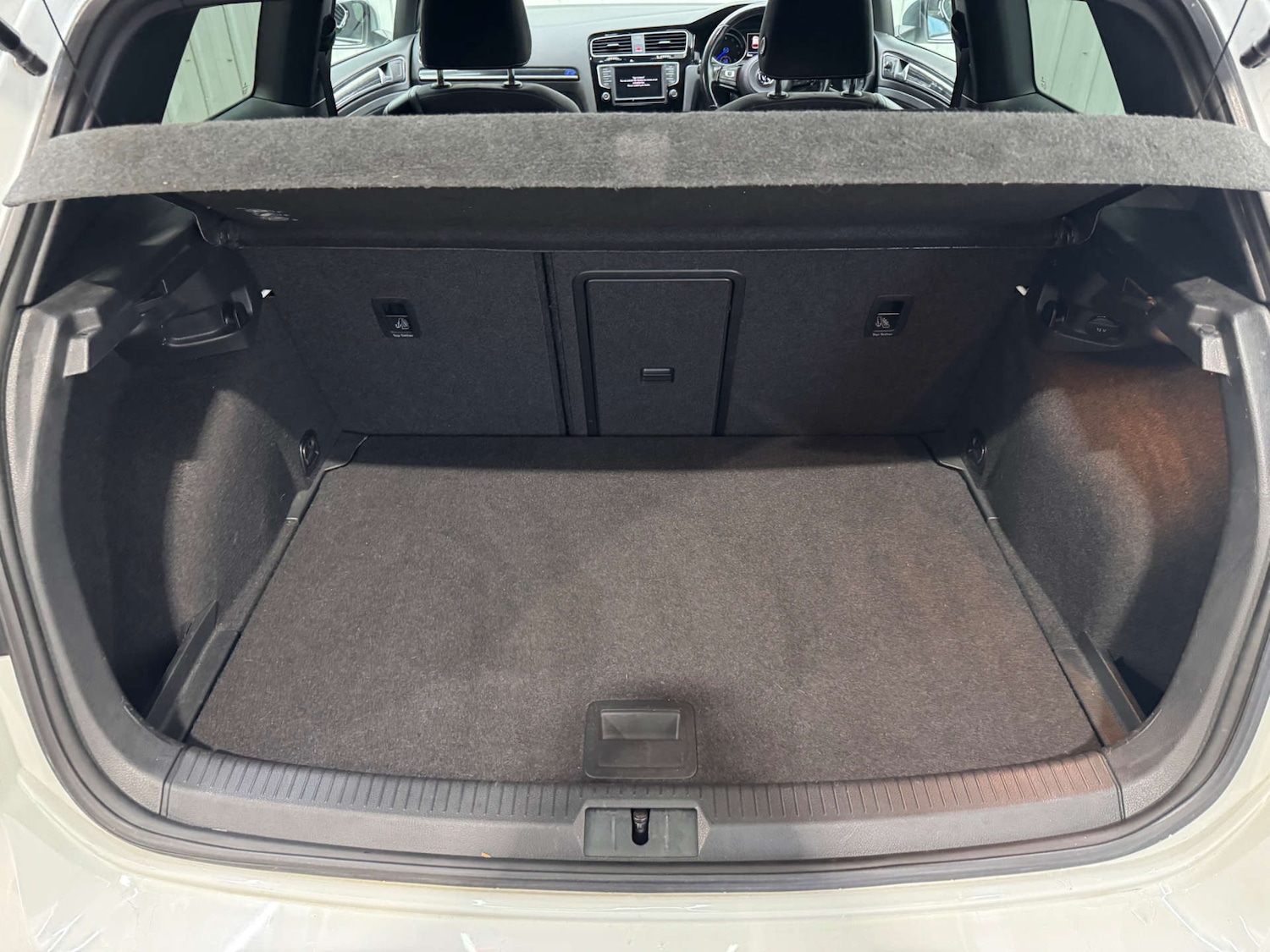 Used Volkswagen Golf 2017 for sale - 76670474: Photo 46