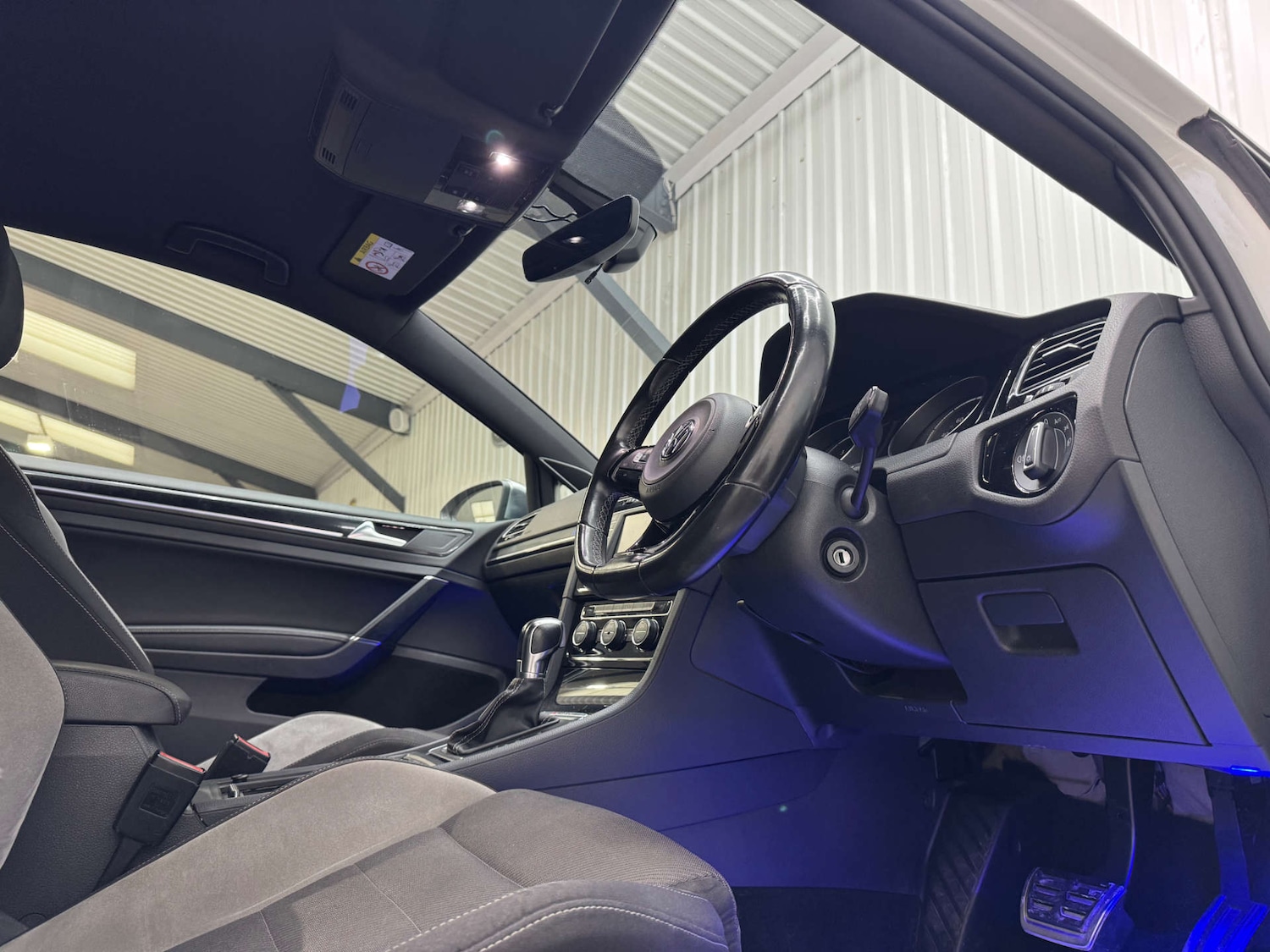 Used Volkswagen Golf 2017 for sale - 76670474: Photo 52