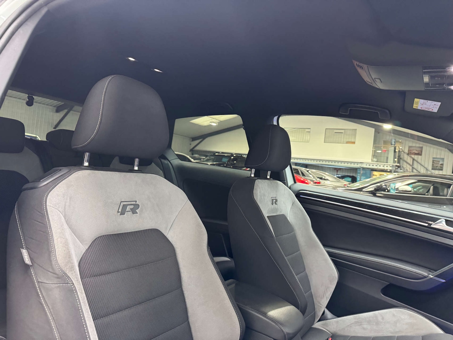 Used Volkswagen Golf 2017 for sale - 76670474: Photo 53